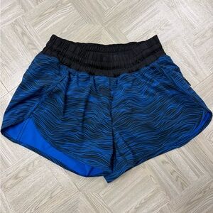 Lululemon Women's Blue and Black Athletic Shorts size 6